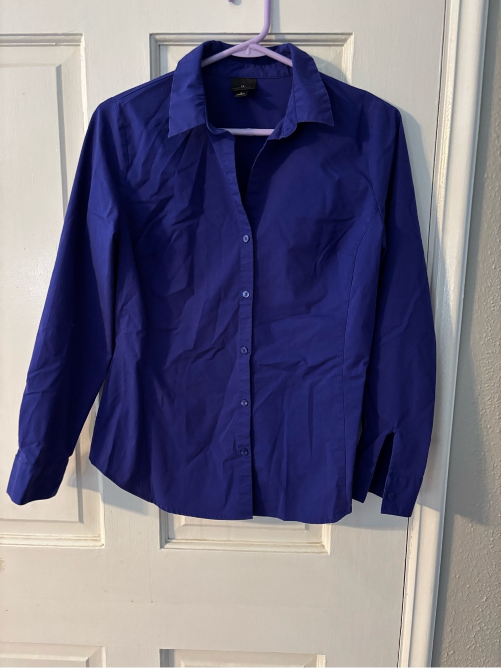 Worthington Women's 8 Blue Solid Collared Long Sleeve Button-Up Shirt